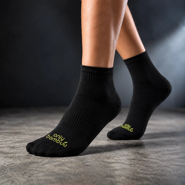 Uniform Mid Crew Socks